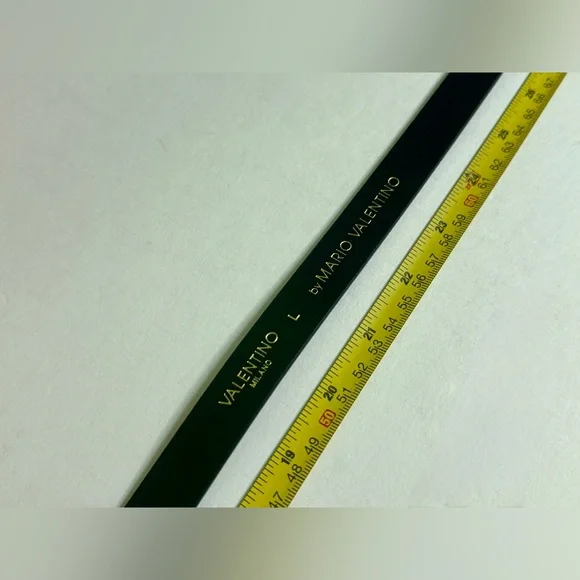 🆕VALENTINO by Mario Valentino Black Belt with Gold V Removable Buckle 🔥Large🔥 - Picture 15 of 17